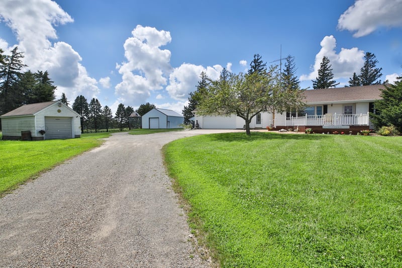 16818 280th Ave, New Richland, MN 56072