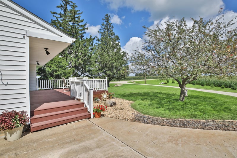 16818 280th Ave, New Richland, MN 56072