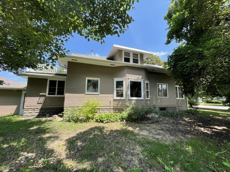 1011 6th Ave, Mountain Lake, MN 56159