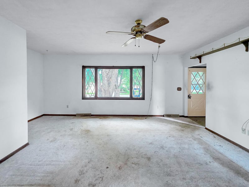 1023 N Spring St, New Ulm, MN 56073
