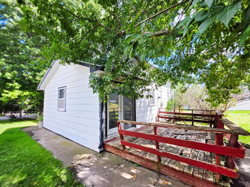 1023 N Spring St, New Ulm, MN 56073
