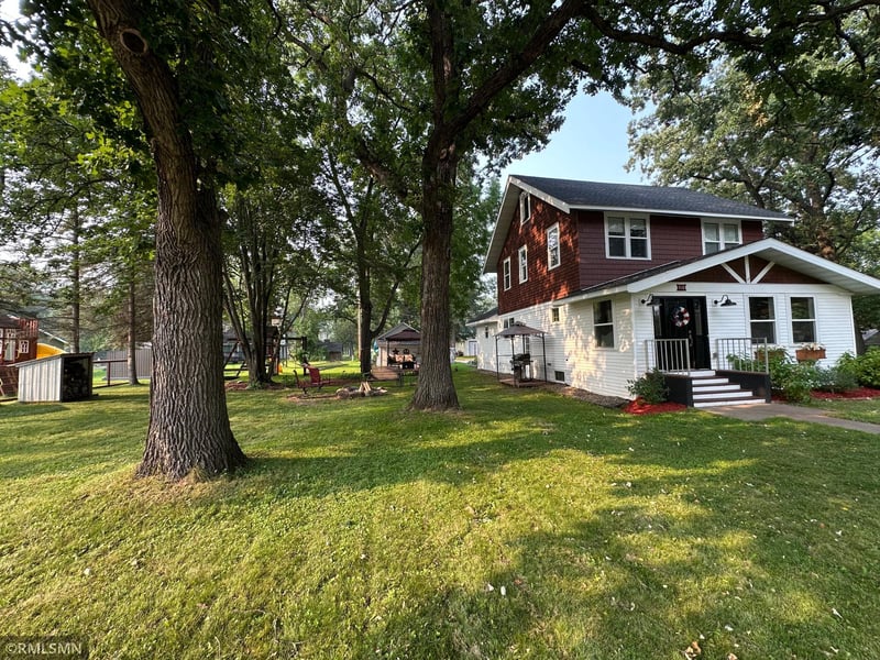 513 2nd St SW, Crosby, MN 56441
