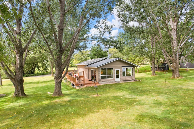 46910 Boes Dr, Pelican Rapids, MN 56572