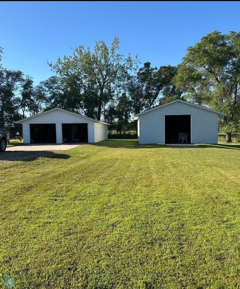 16817 43rd Ave N, Glyndon, MN 56547