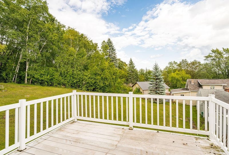 5321 Columbia St, Duluth, MN 55807