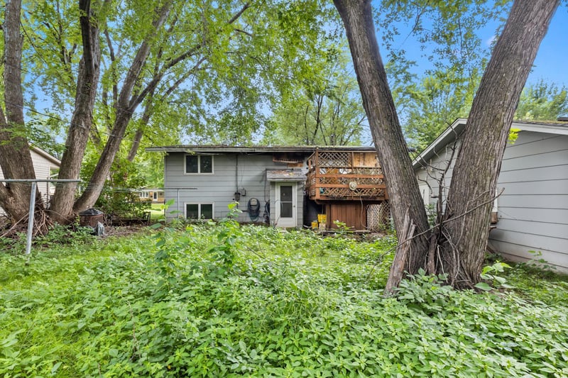 1067 Harrison St S, Shakopee, MN 55379