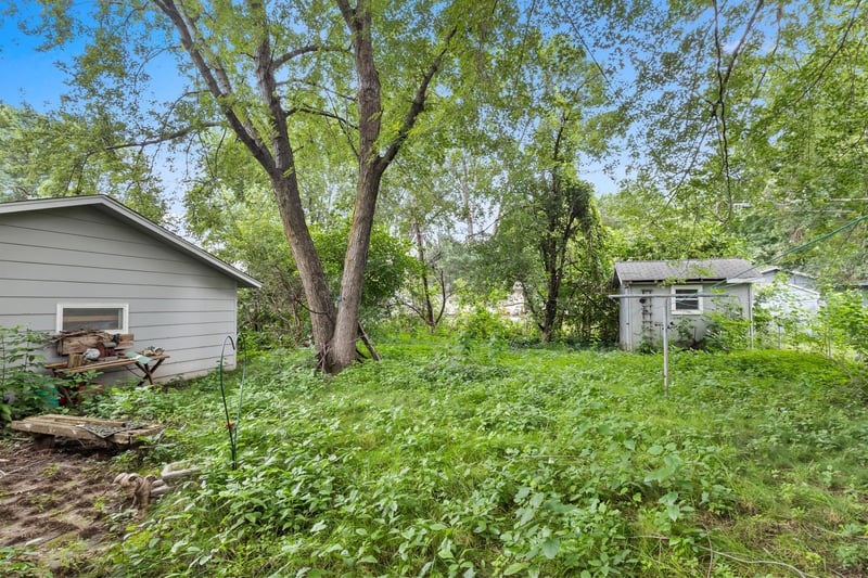 1067 Harrison St S, Shakopee, MN 55379