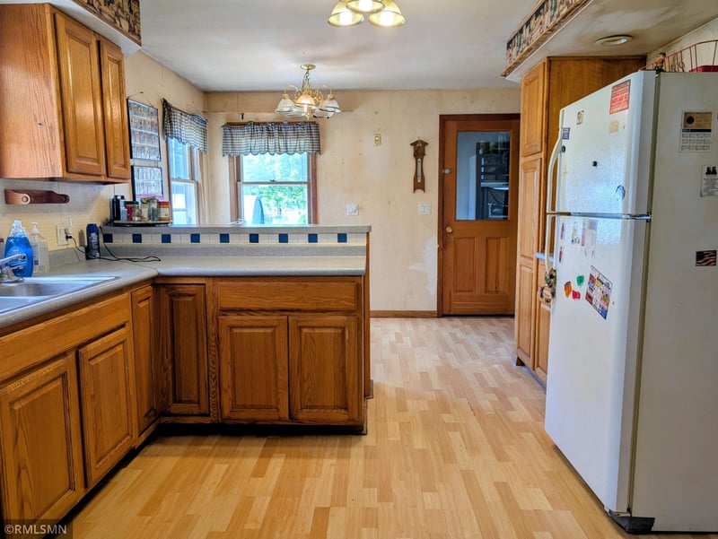 206 Ann Ave E, Clarissa, MN 56440
