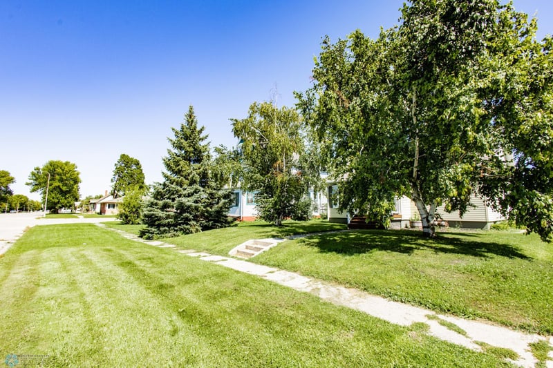 110 2nd St W, Ada, MN 56510