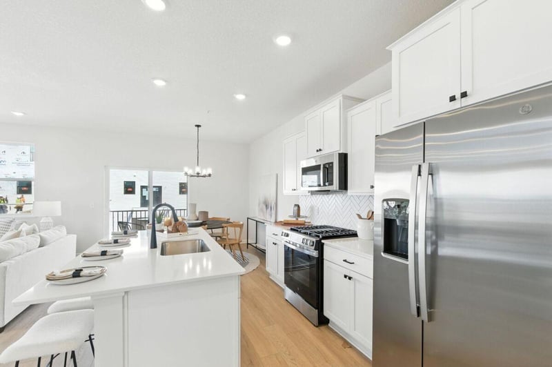 10381 Birchwood Cir, Victoria, MN 55318