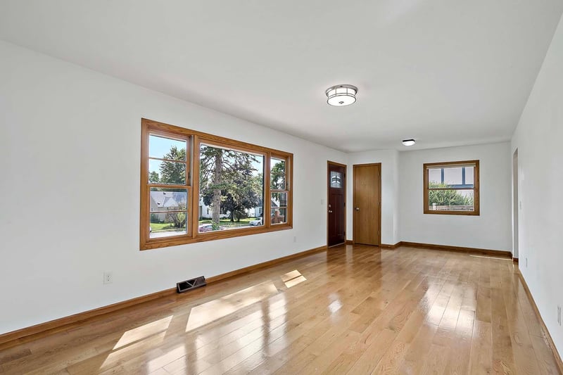 5818 Xerxes Ave S, Edina, MN 55410
