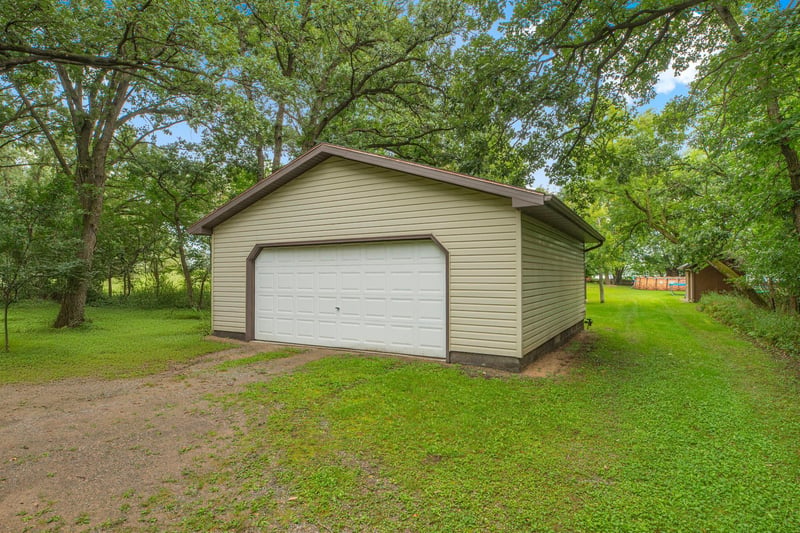 11980 W Lake Rd, Rice, MN 56367