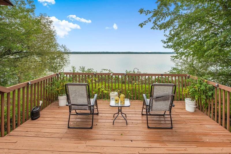 11980 W Lake Rd, Rice, MN 56367