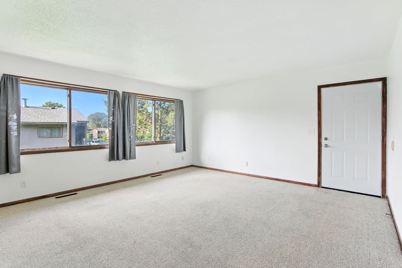 1616 Sloan St, Saint Paul, MN 55130