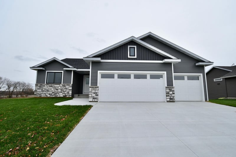 903 7th Ave, Wanamingo, MN 55983