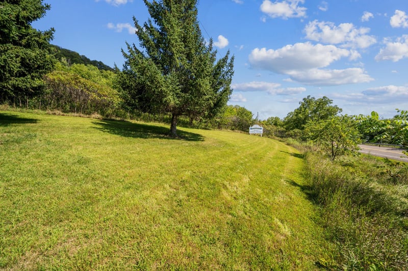 8.54 AC State Highway 35, Stockholm, WI 54769