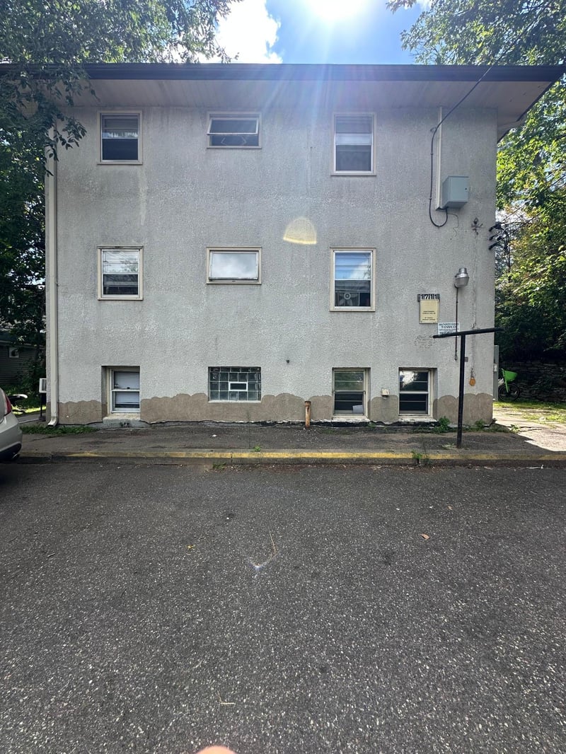 1711 7th St E, Saint Paul, MN 55106