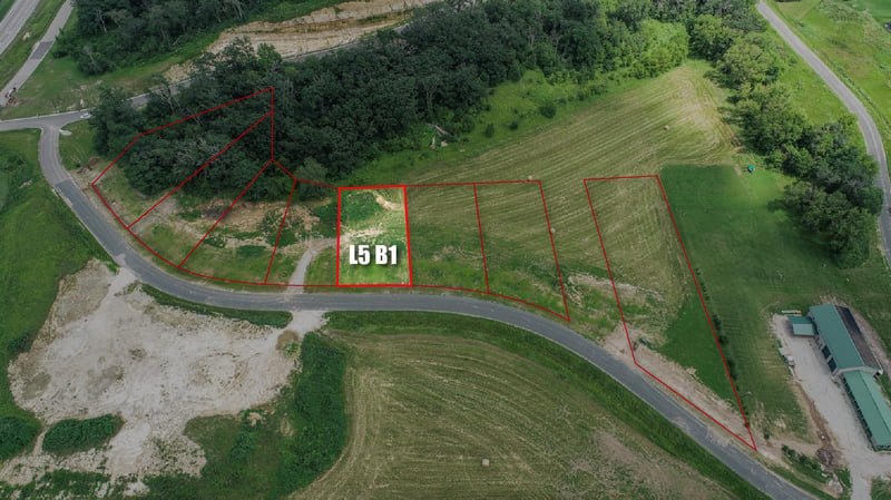 1018 Golfview Dr, Preston, MN 55965