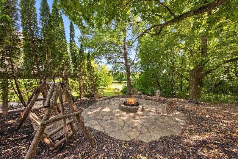 10684 Alameda Ave, Inver Grove Heights, MN 55077