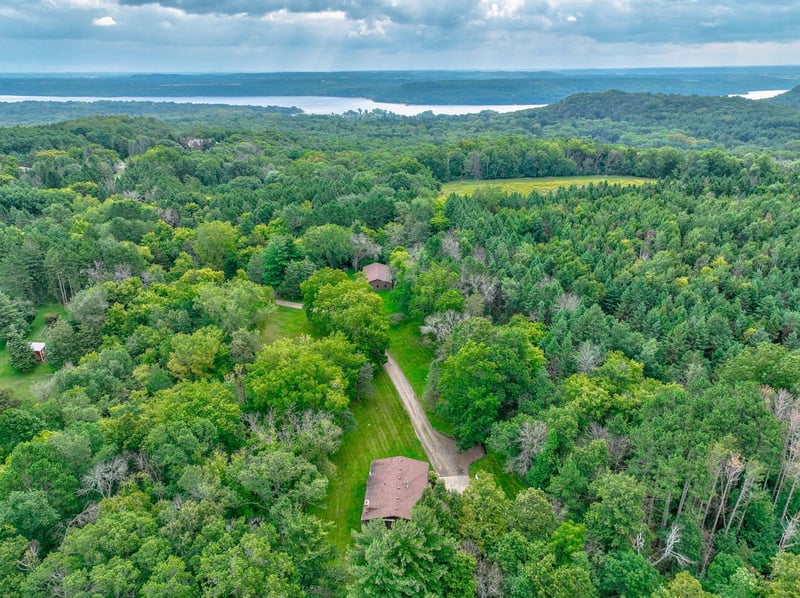 15033 Afton Hills Dr S, Afton, MN 55001