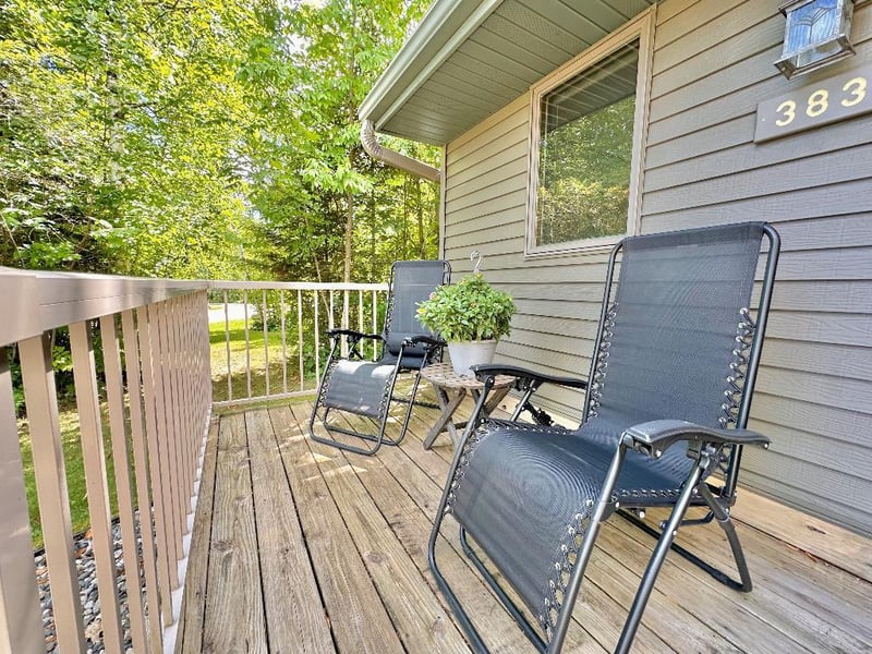 383 Quadna Mountain Rd, Hill City, MN 55748