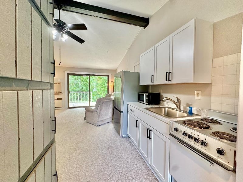 383 Quadna Mountain Rd, Hill City, MN 55748