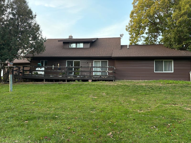 41 County Line Ave, Clear Lake, WI 54005