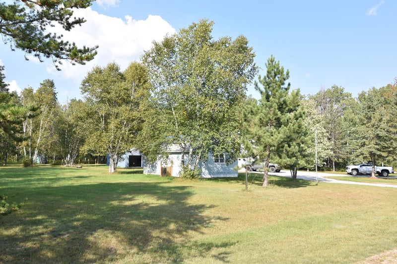 627 School Forest Rd SW, Baudette, MN 56623