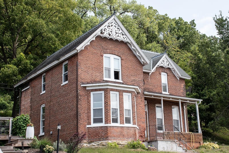 101 N 2nd St, Alma, WI 54610