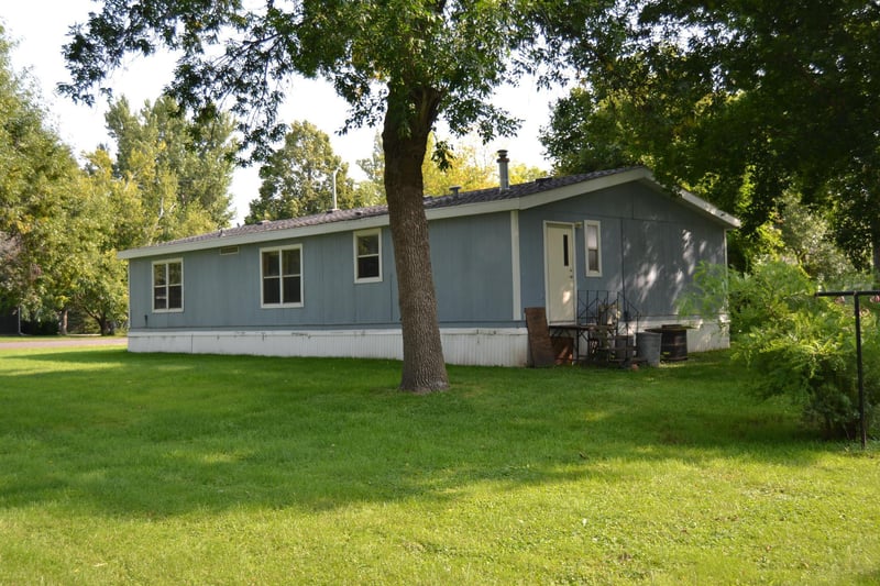 106 King St, Hendricks, MN 56136