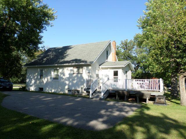 414 Hamilton Ave NE, Red Lake Falls, MN 56750