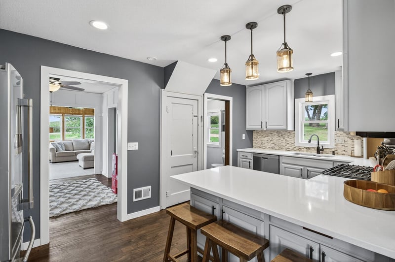 24151 Aberdeen Ave, Belle Plaine, MN 56011