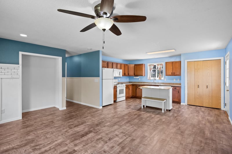 102 3rd St E, Brandon, MN 56315