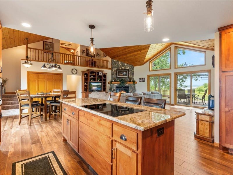 11292 Half Moon Dr, Merrifield, MN 56465