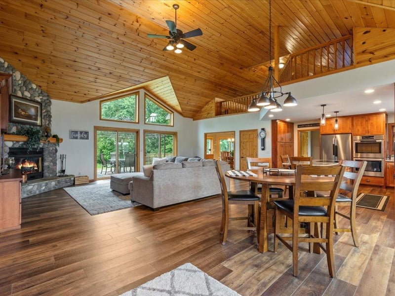 11292 Half Moon Dr, Merrifield, MN 56465