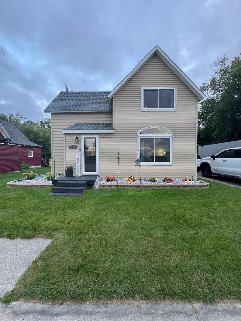 314 Vance Ave S, Erskine, MN 56535