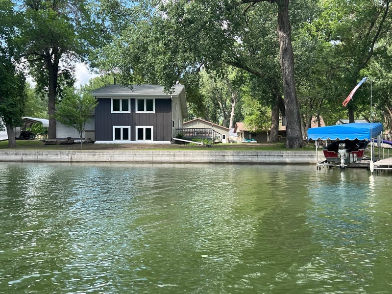 2319 Cottonwood Lake Dr, Windom, MN 56101