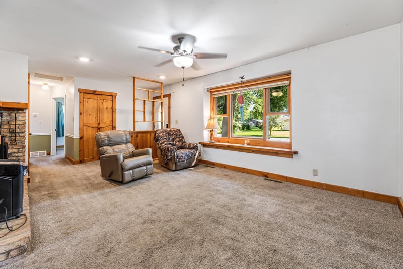 296 W 20th St, Buffalo City, WI 54622