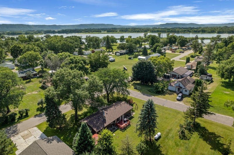 296 W 20th St, Buffalo City, WI 54622