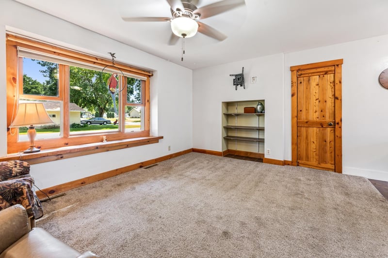 296 W 20th St, Buffalo City, WI 54622