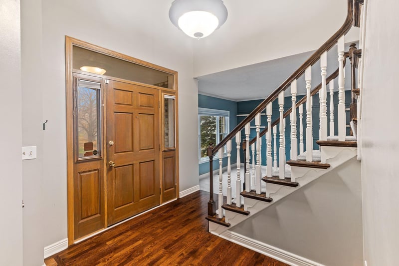 2987 Frank St, Maplewood, MN 55109