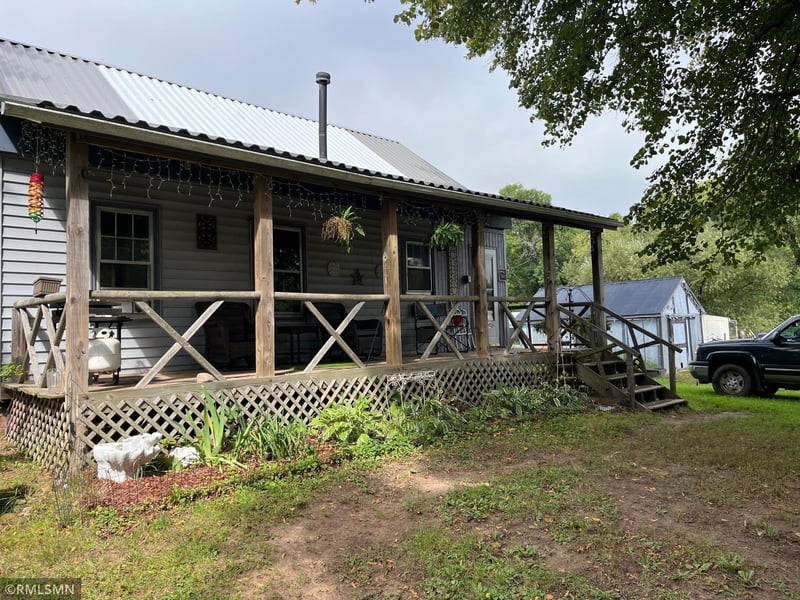 16405 Beroun Crossing Rd, Brook Park, MN 55007