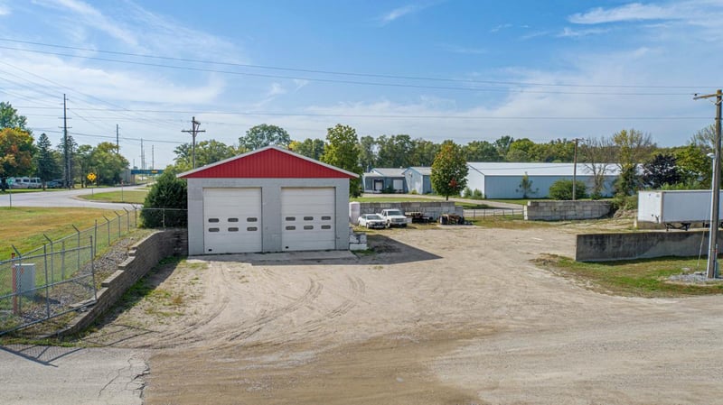 2108 8th Ave NW, Faribault, MN 55021