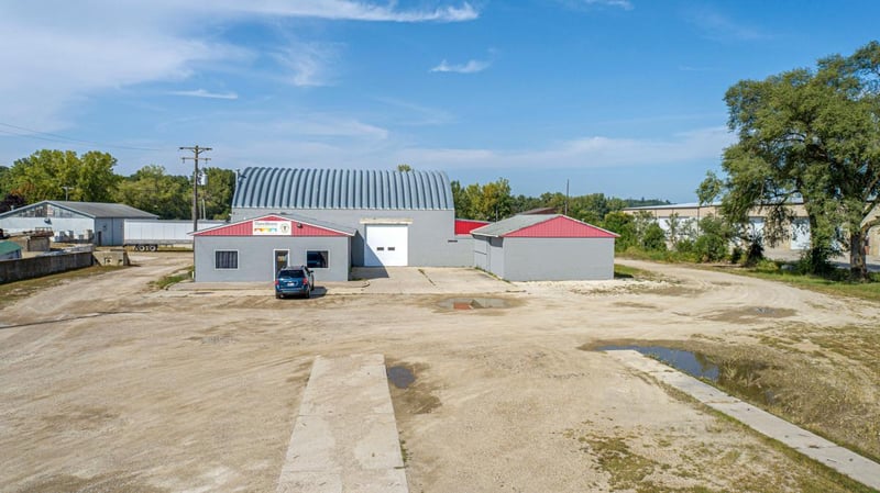 2108 8th Ave NW, Faribault, MN 55021