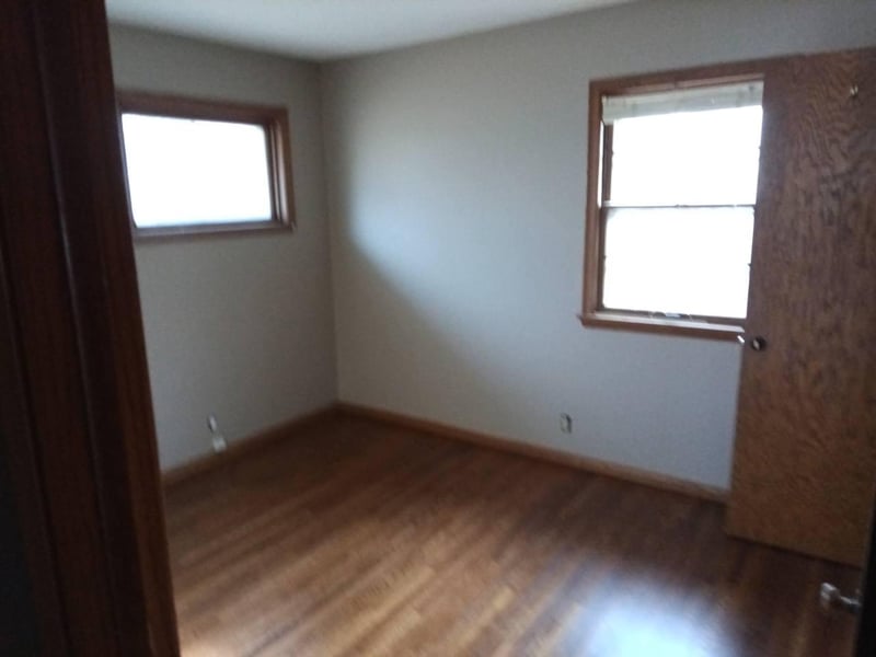 5107 Winchester Ln, Brooklyn Center, MN 55429