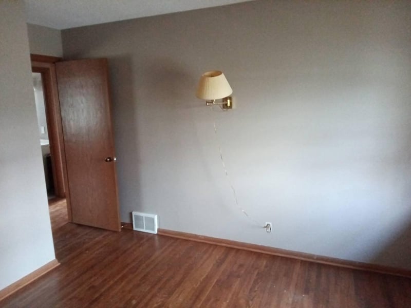 5107 Winchester Ln, Brooklyn Center, MN 55429