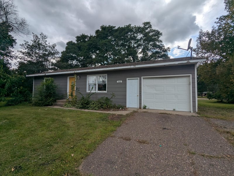 345 Grant Ave SW, Richmond, MN 56368