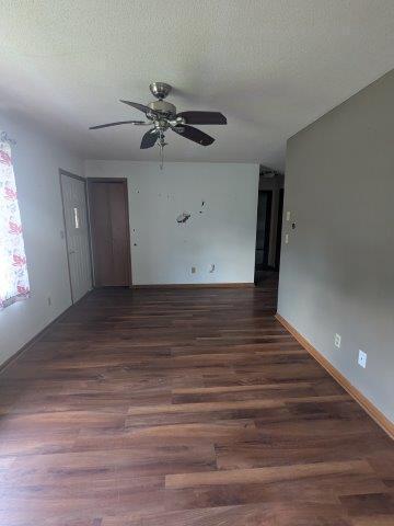 345 Grant Ave SW, Richmond, MN 56368