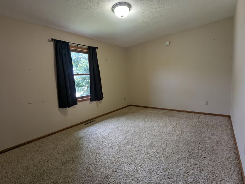 345 Grant Ave SW, Richmond, MN 56368
