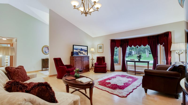 1351 Brentwood Ter, Eau Claire, WI 54703